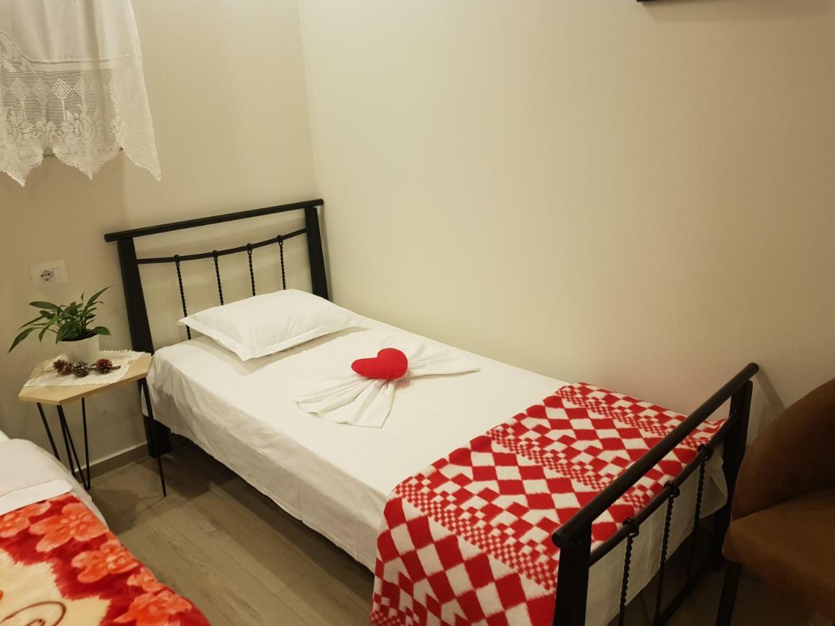 Dimitri Guest House Përmet Eksteriør bilde